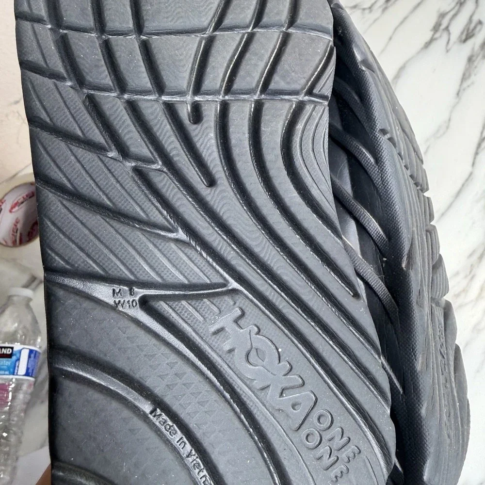 Hoka One One hoka one
